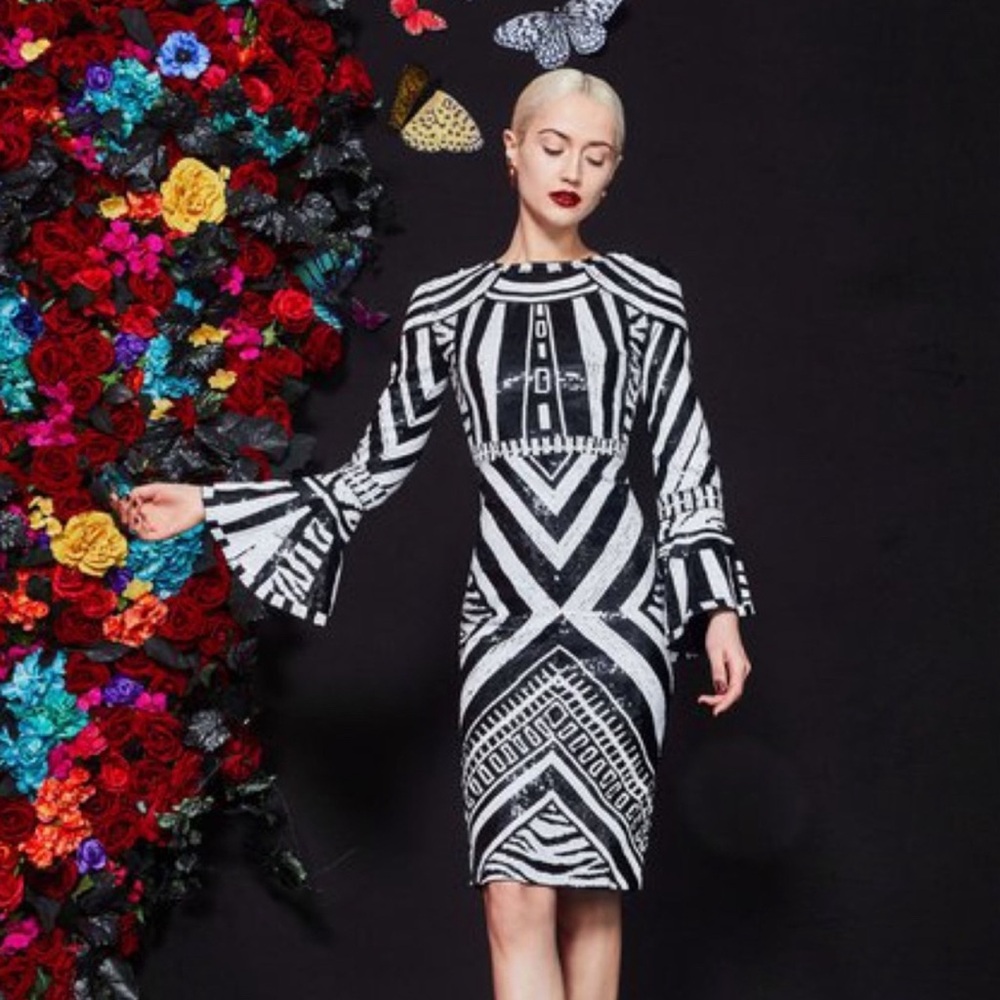 BNWT Alice + Olivia Monochrome Long Sleeve Sequin Dress